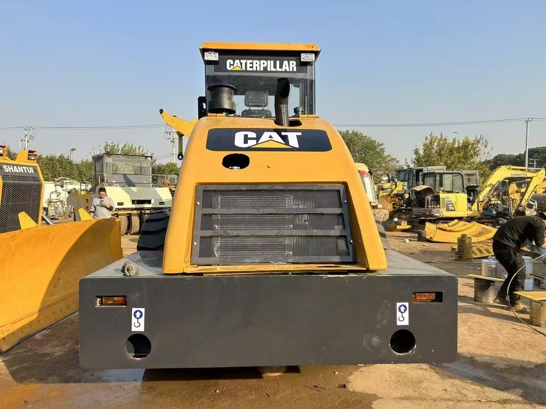 Used CAT CS-683E Vibratory Roller Compactor  1.8 mm Amplitude 134 kW Engine Power