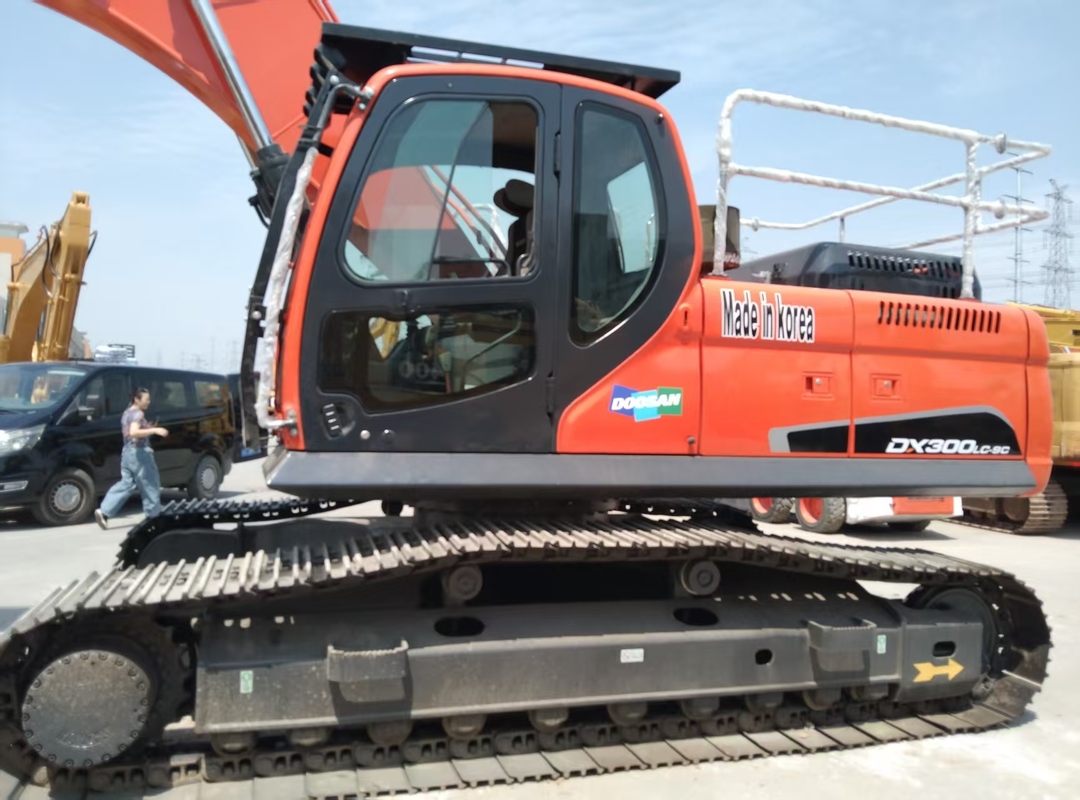 Used Doosan DX300LC-9C Crawler Excavator for Sale | 30 Ton Second Hand Excavator from China